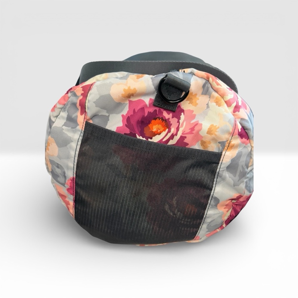 Vooray Iconic Duffel Floral Peony Pink Gray Gym Travel Bag - Picture 3 of 7